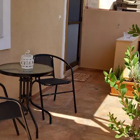 La Casa Bella Di *